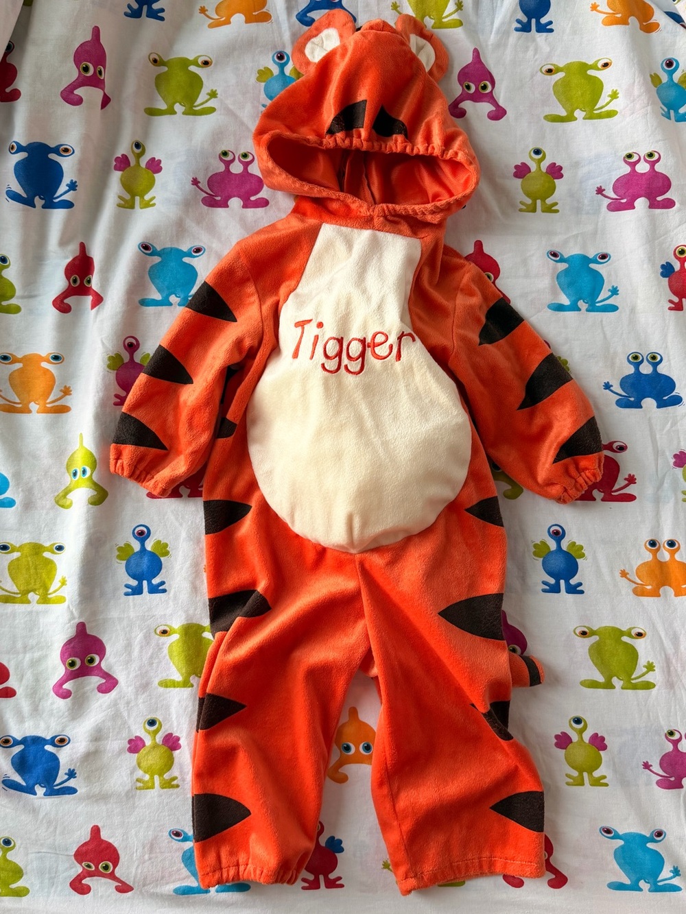 VTG Disney Baby Toys R Us Tigger Plush Halloween Costume 12-18M Winnie Pooh